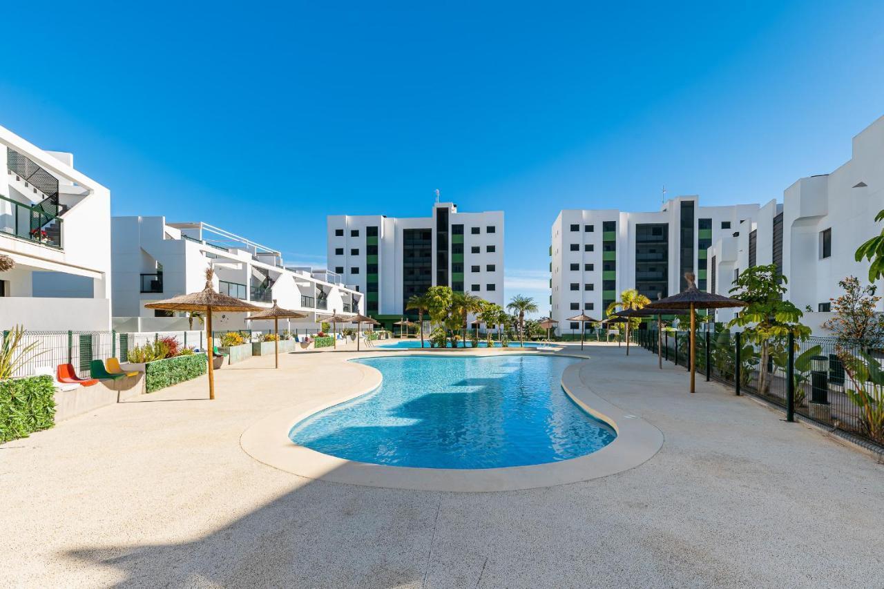Apartamento Milan Кампоамор Екстериор снимка