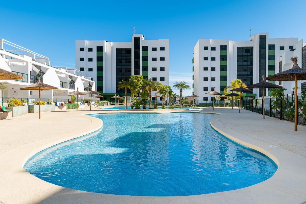 Apartamento Milan Кампоамор Екстериор снимка